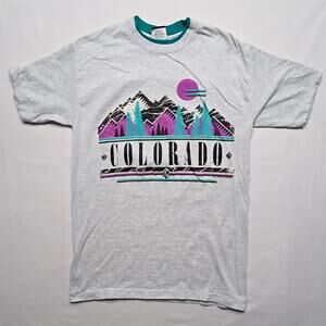 Vintage Yellowstone National Park Colorado Shirt Nature Graphic Gray Medium Tee